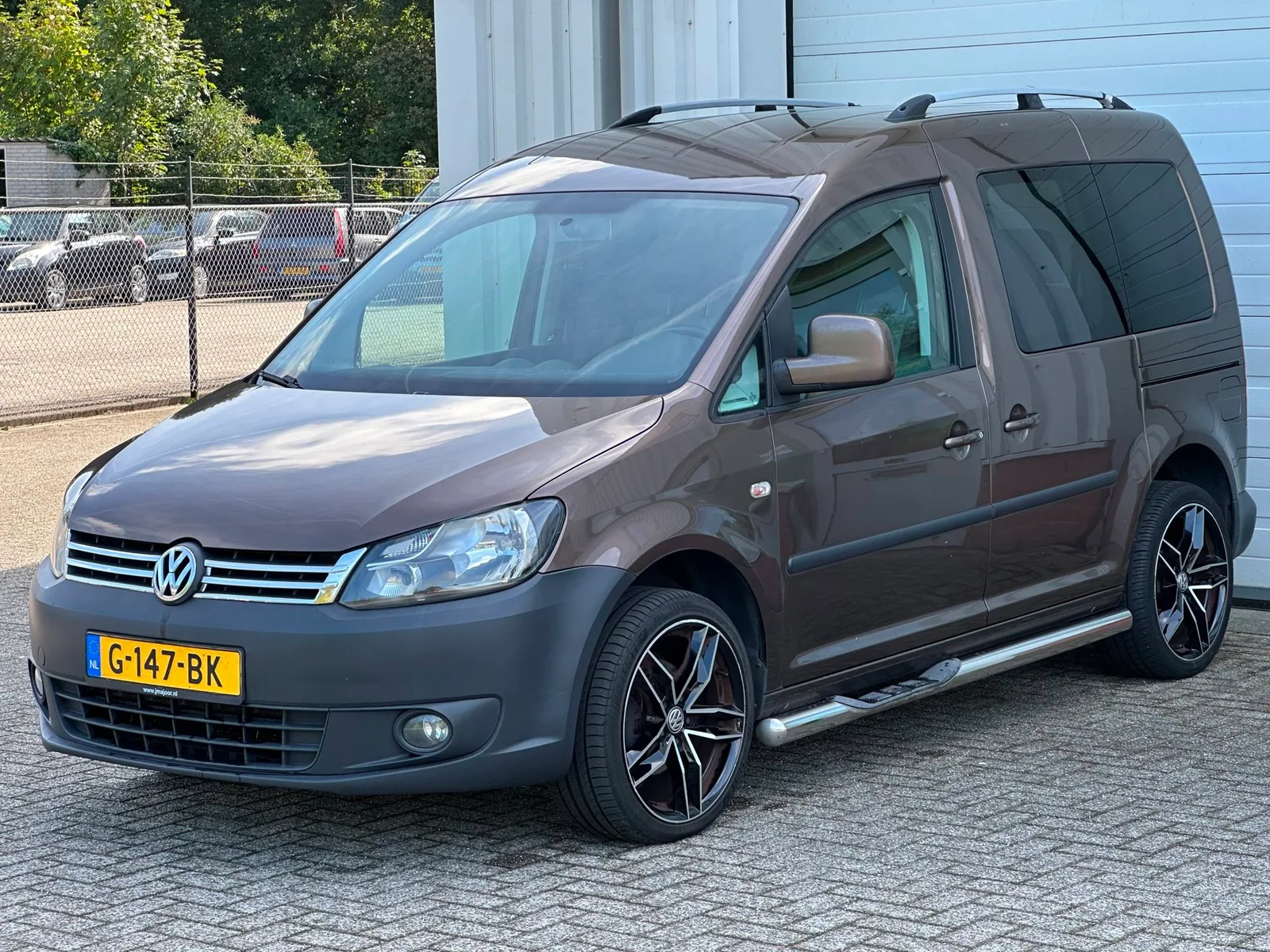 Volkswagen Caddy (2010) — foto 1