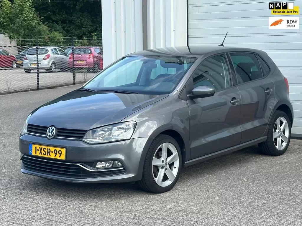 Volkswagen Polo (2014) — foto 1