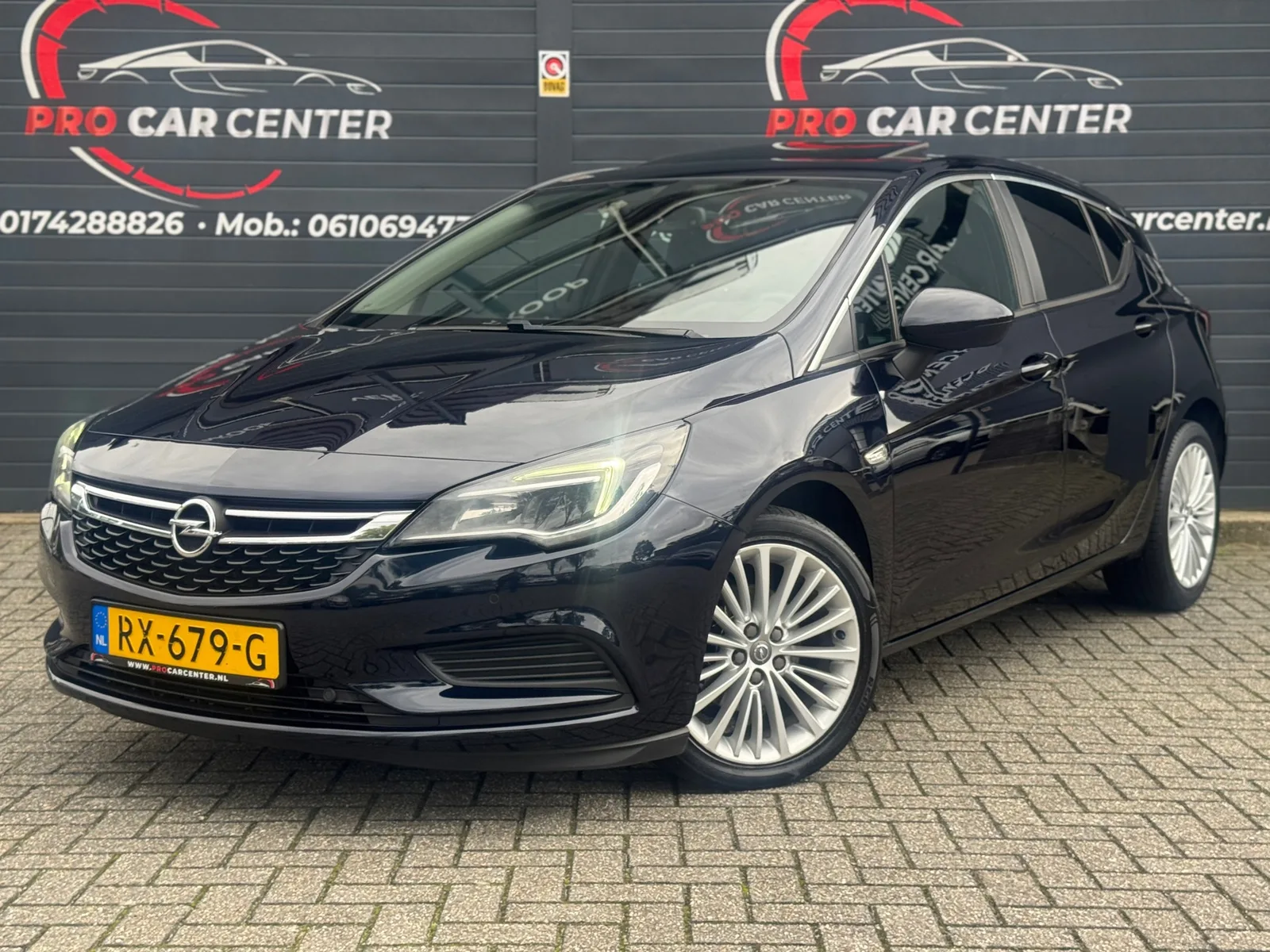 Opel Astra (2018) — foto 1