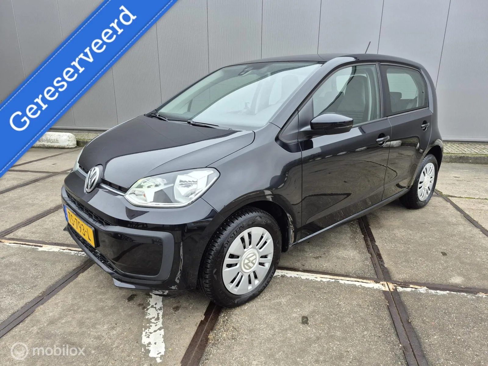 Volkswagen Up! (2018) — foto 1