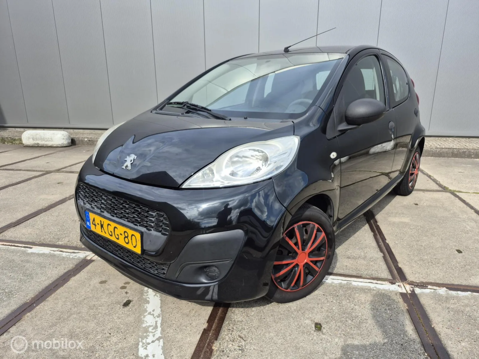 Peugeot 107 (2013) — foto 1