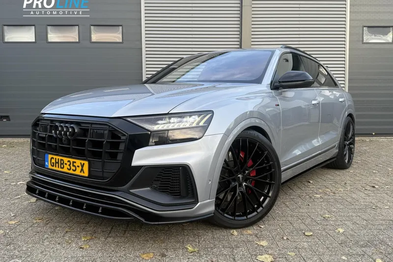 Audi Q8 (2021)