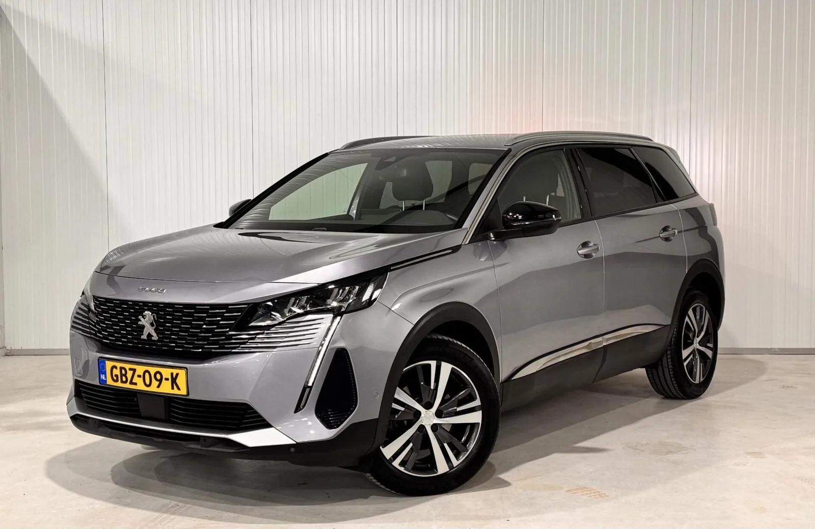 Peugeot 5008 (2023) — foto 1