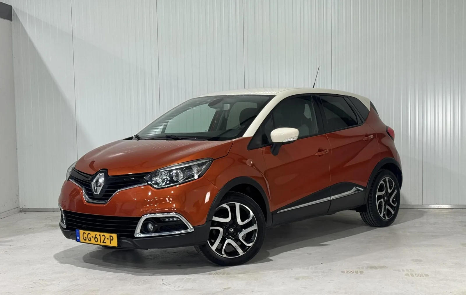 Renault Captur (2015) — foto 1