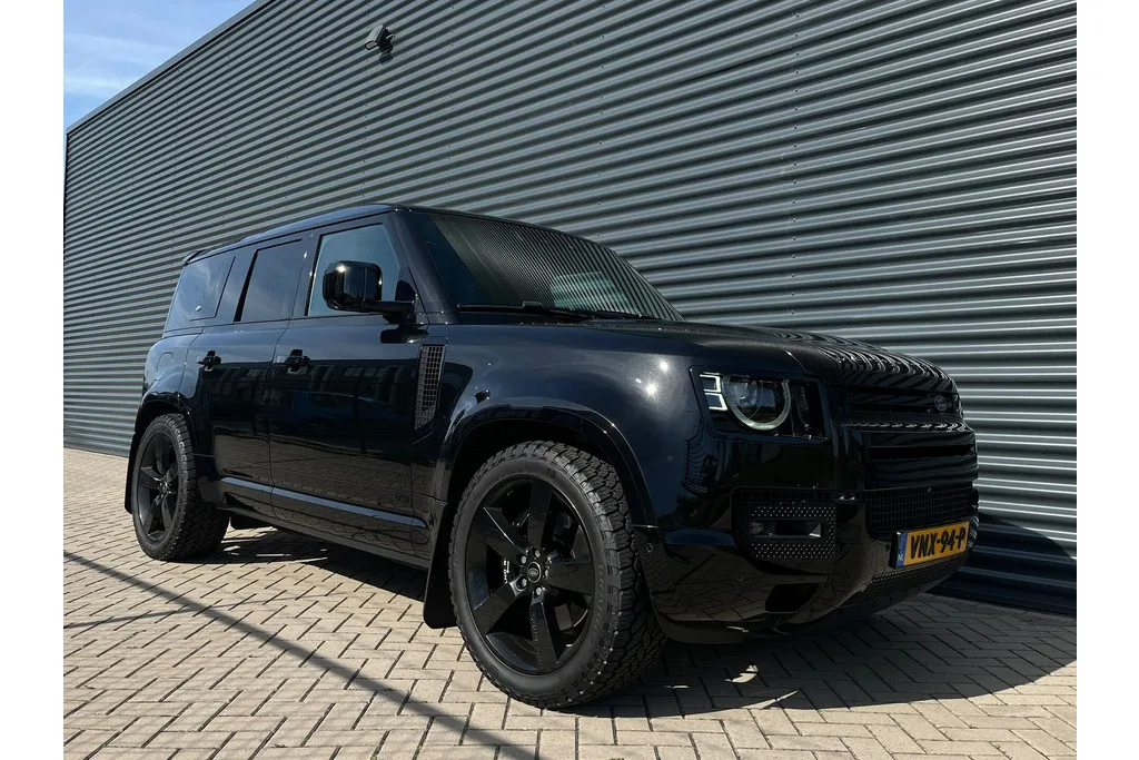Land Rover Defender (2022) — foto 1
