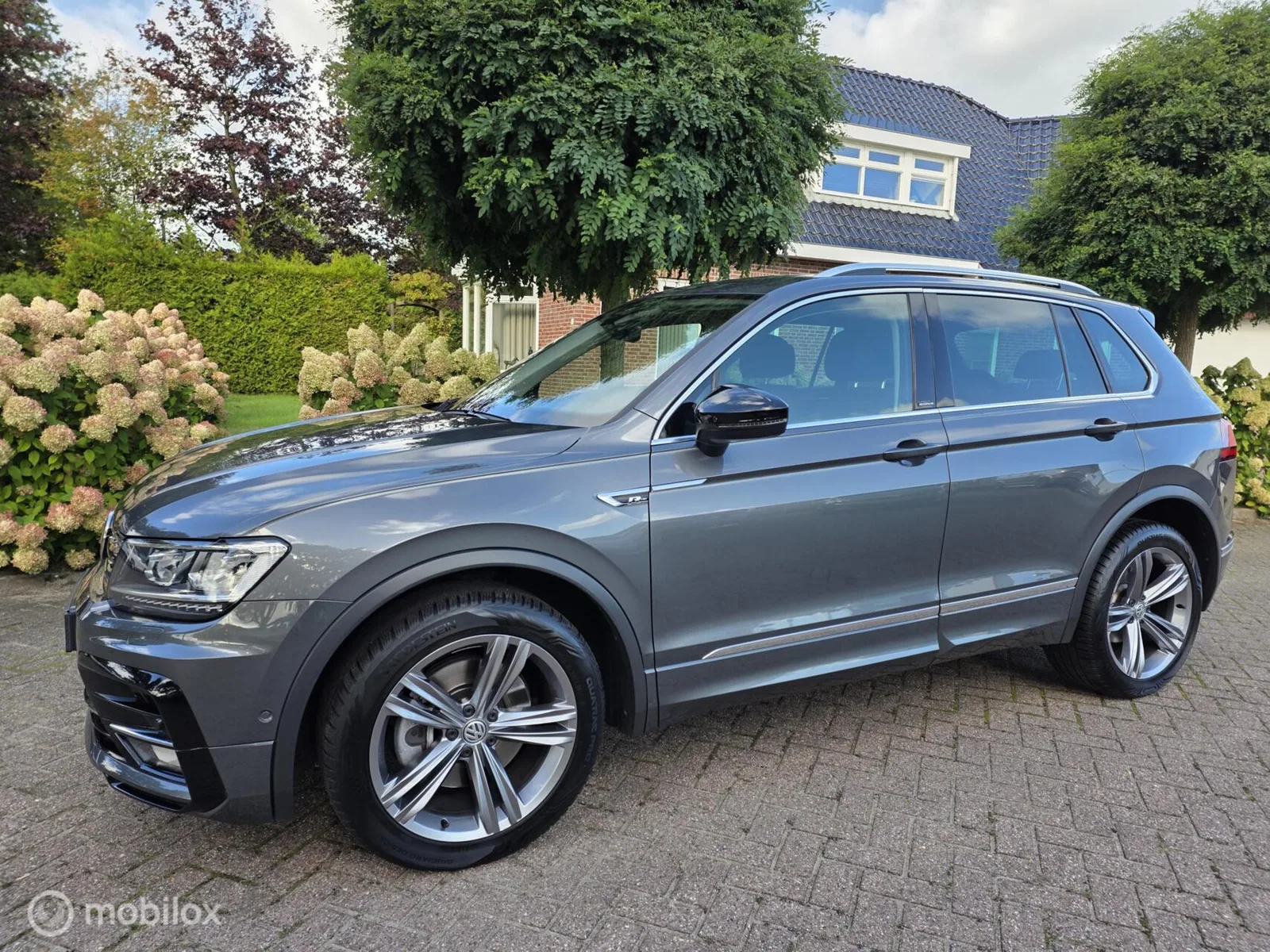 Volkswagen Tiguan (2020) — foto 1