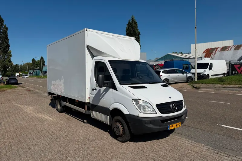 Mercedes-Benz Sprinter (2013)
