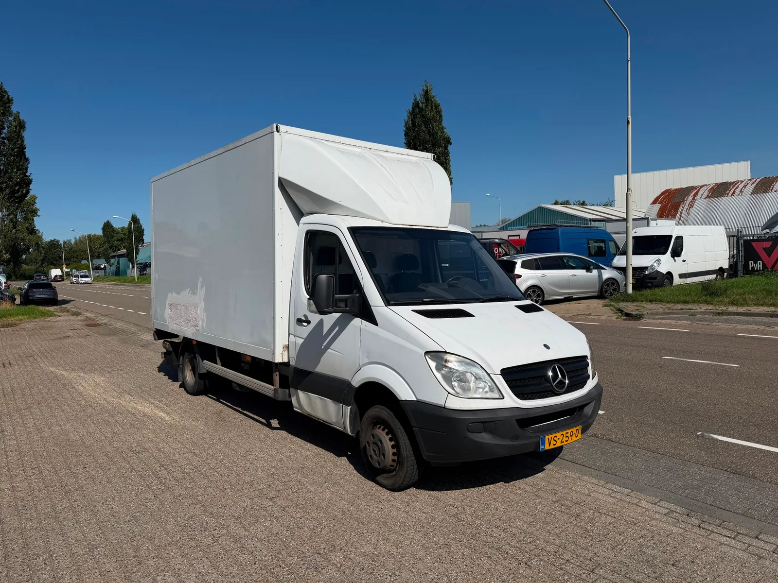 Mercedes-Benz Sprinter (2013) — foto 1