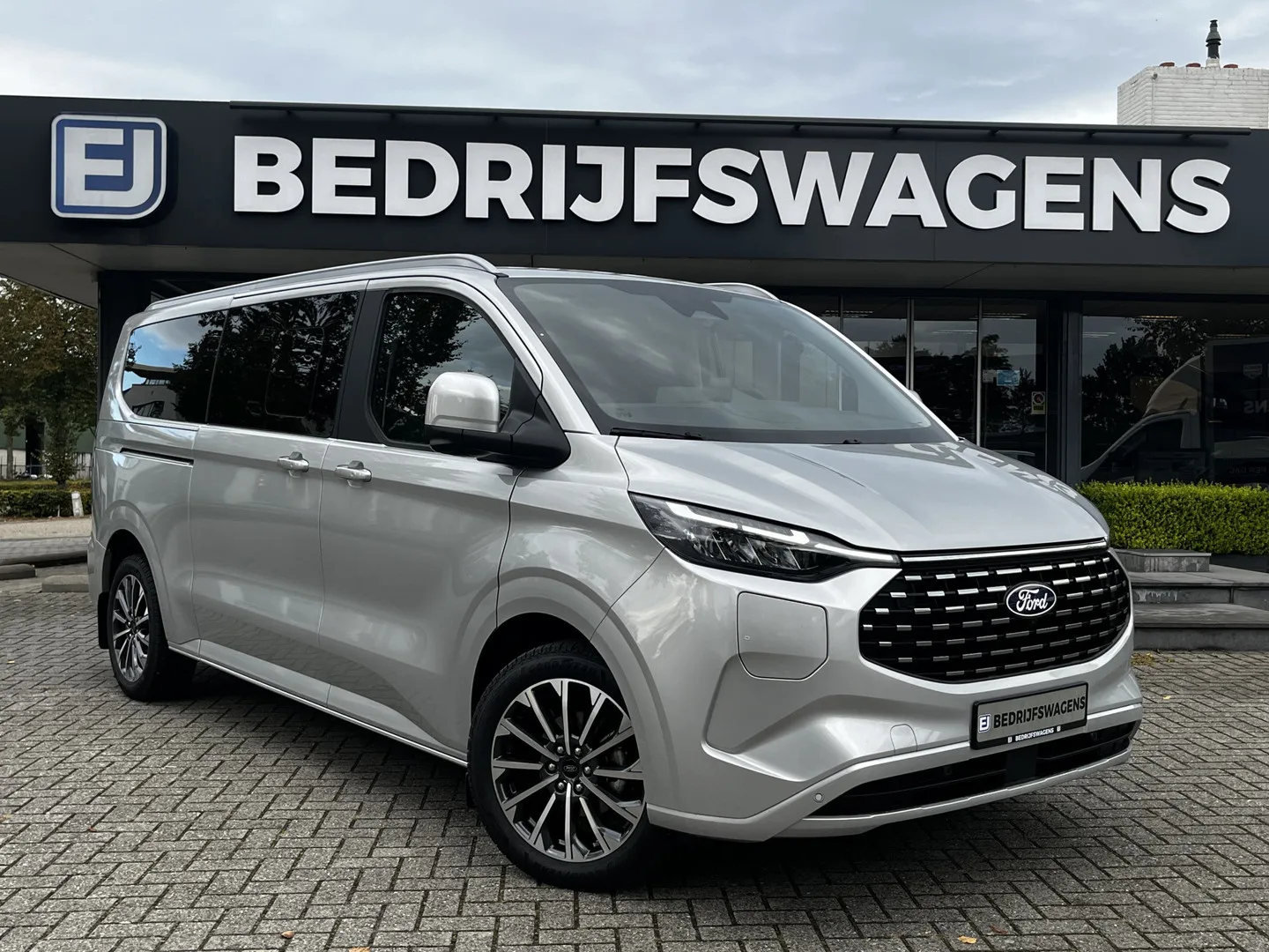 Ford Tourneo Custom (2026) — foto 1