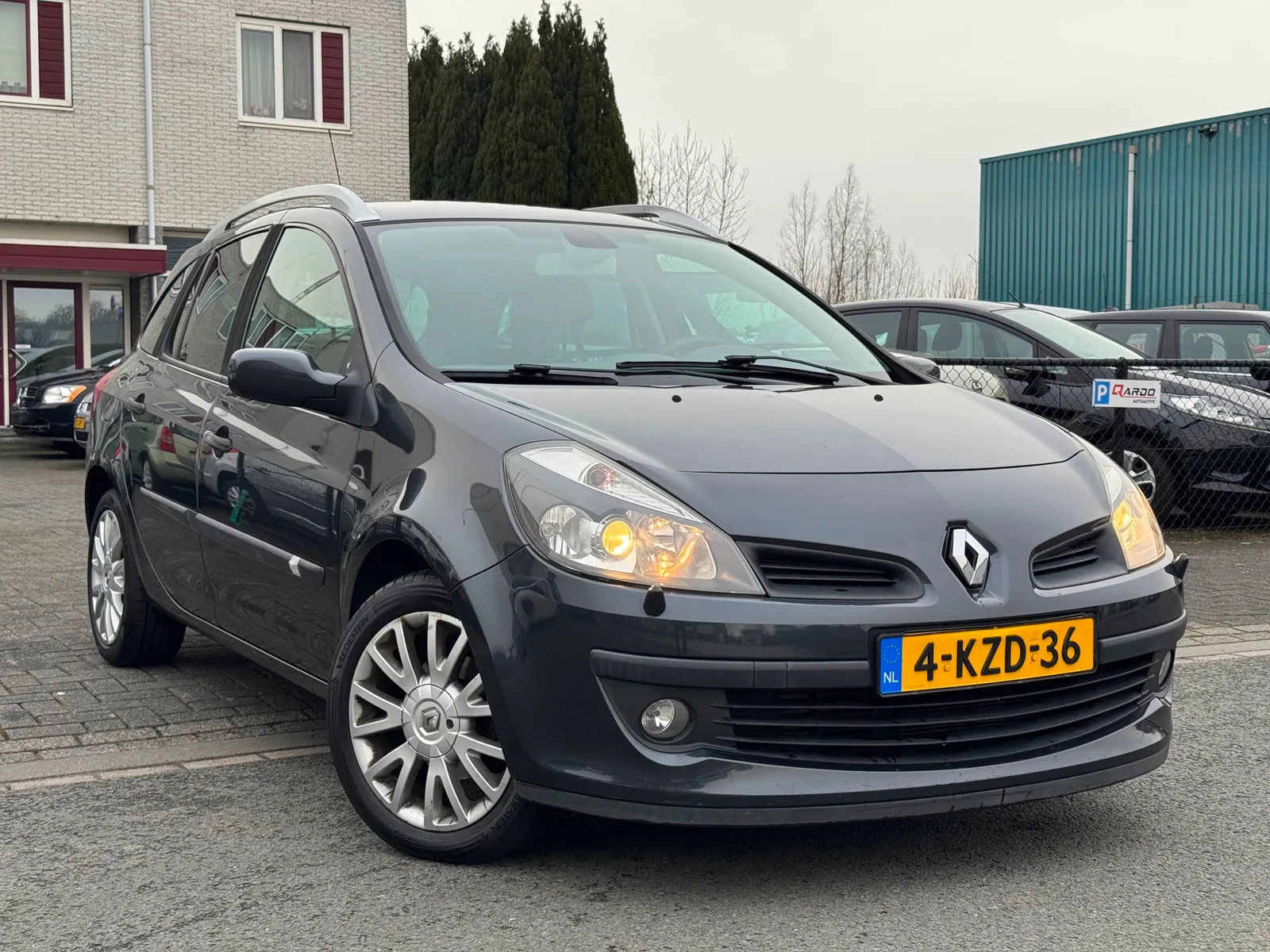 Renault Clio (2009) — foto 1