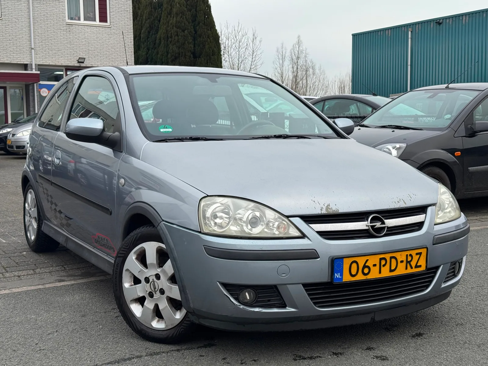 Opel Corsa (2004) — foto 1