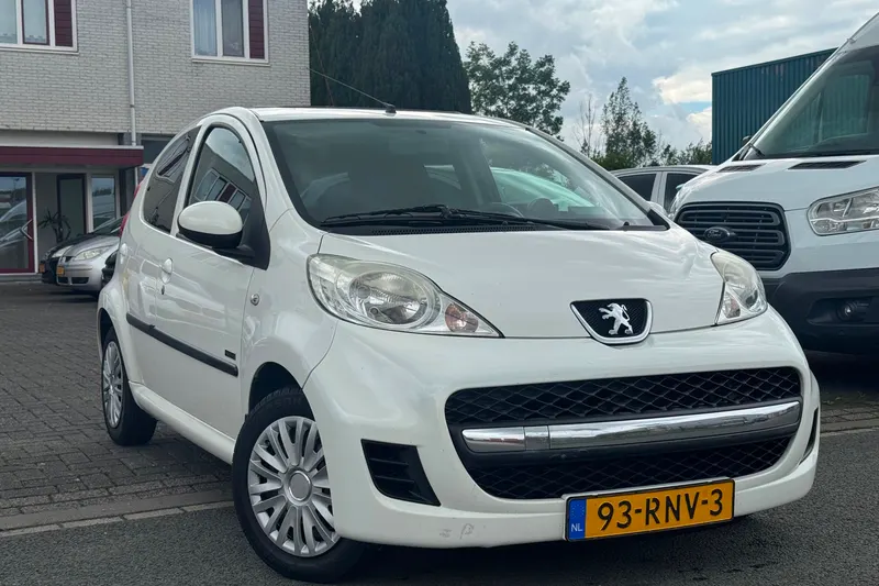 Peugeot 107 (2011)