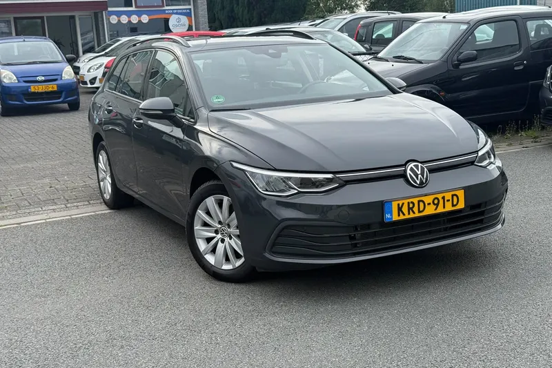 Volkswagen Golf (2022)