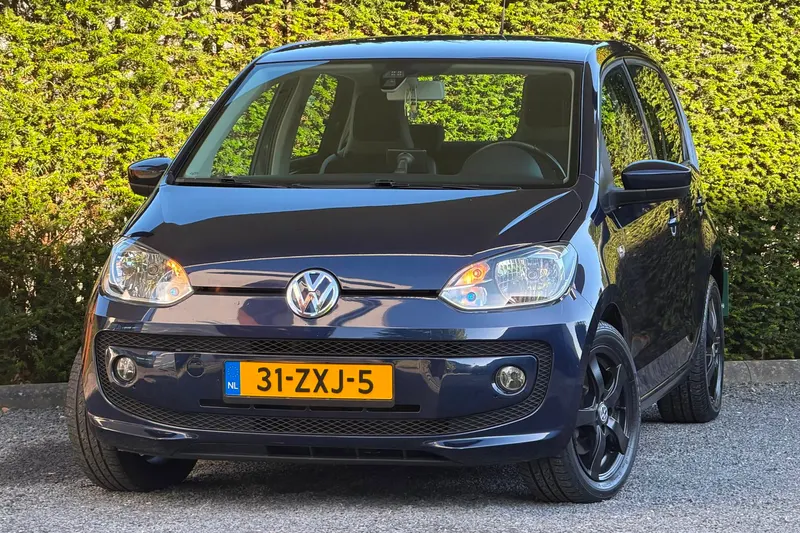 Volkswagen Up! (2013)