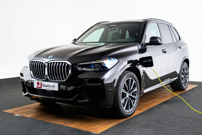 BMW X5 (2022)