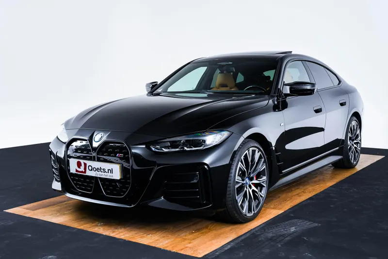 BMW i4 (2023)