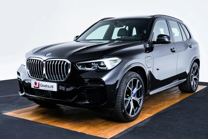 BMW X5 (2022)