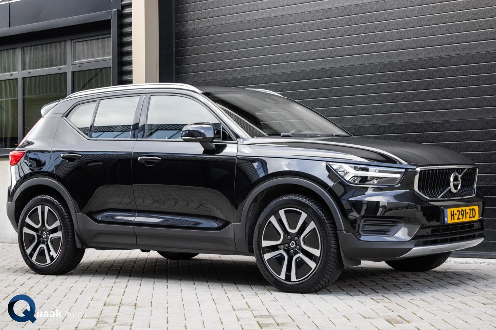 Volvo XC40 (2020) — foto 1