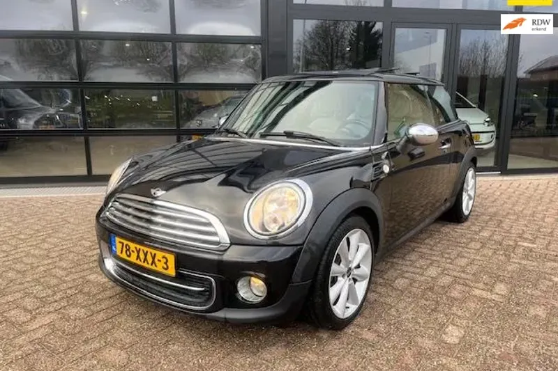 MINI Cooper (2012)