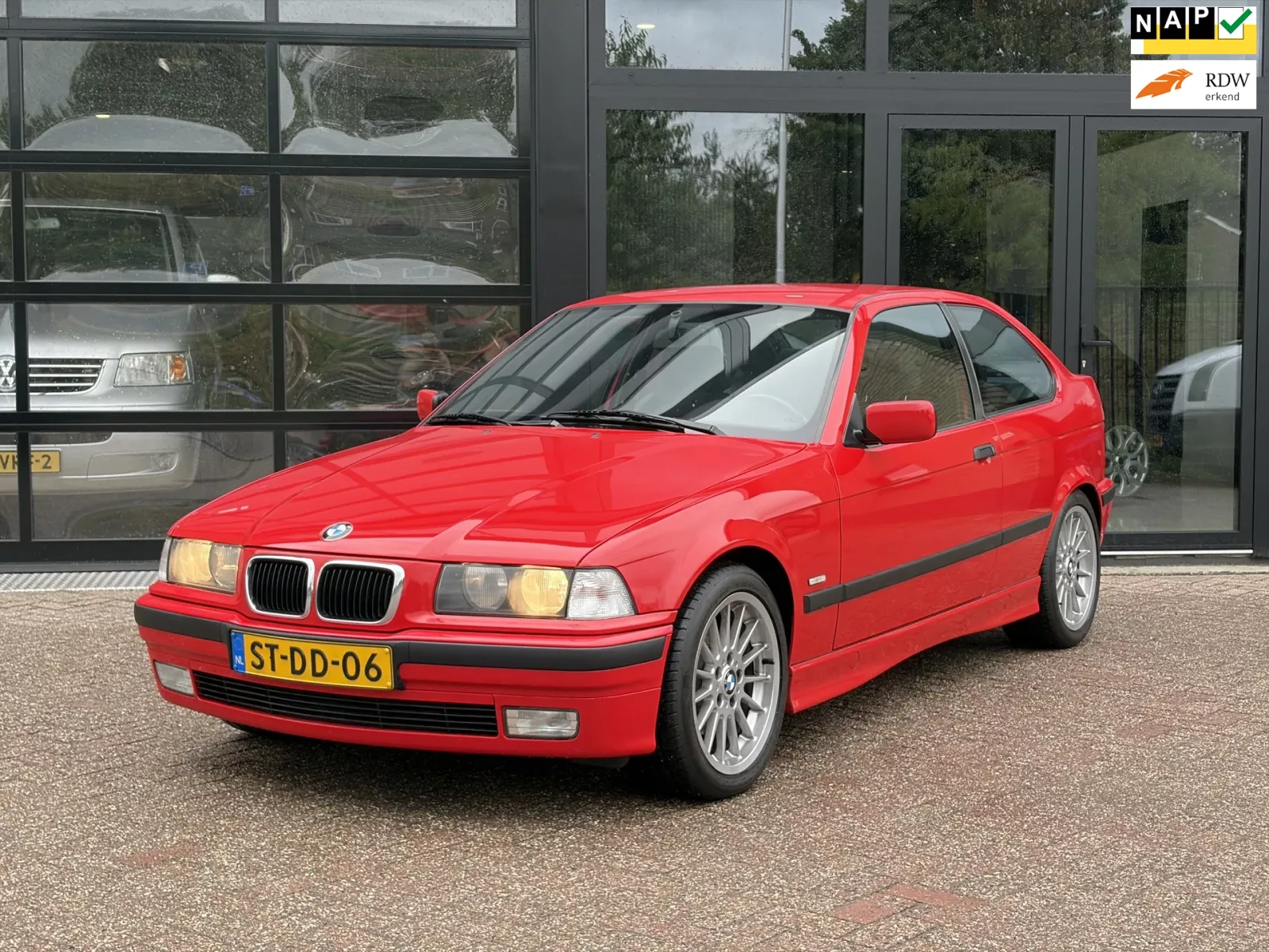 BMW 3-Serie (1998) — foto 1
