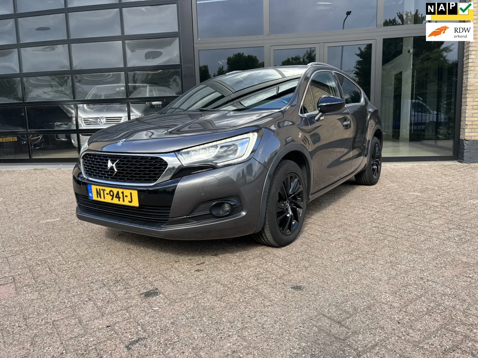 DS 4 (2017) — foto 1