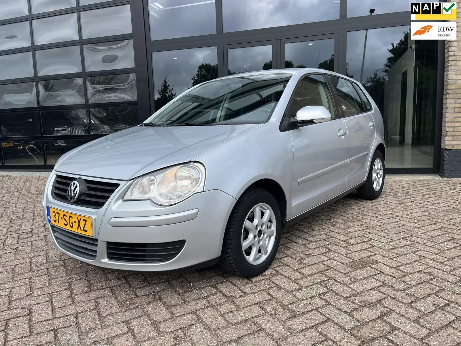 Volkswagen Polo (2006) — foto 1