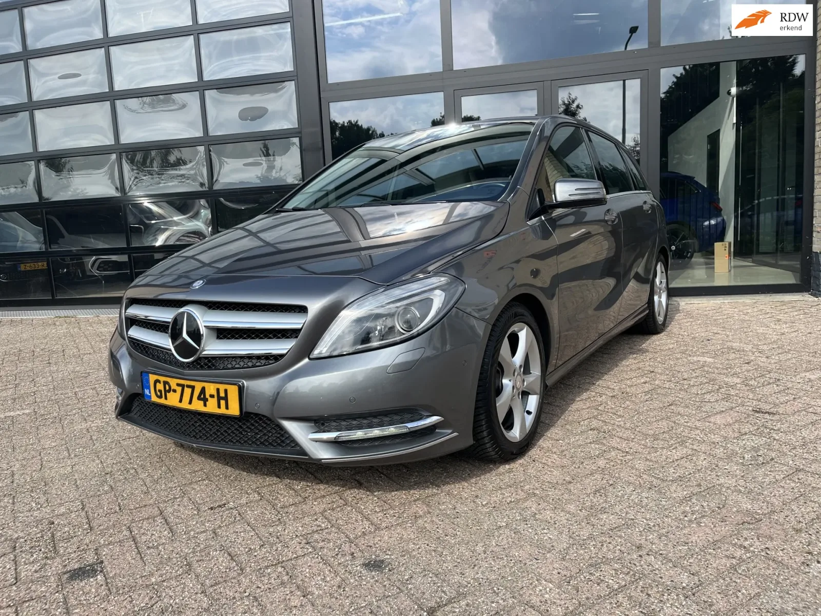 Mercedes-Benz B-Klasse (2013) — foto 1