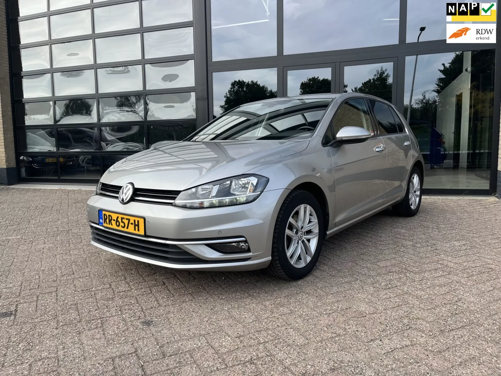 Volkswagen Golf (2018) — foto 1