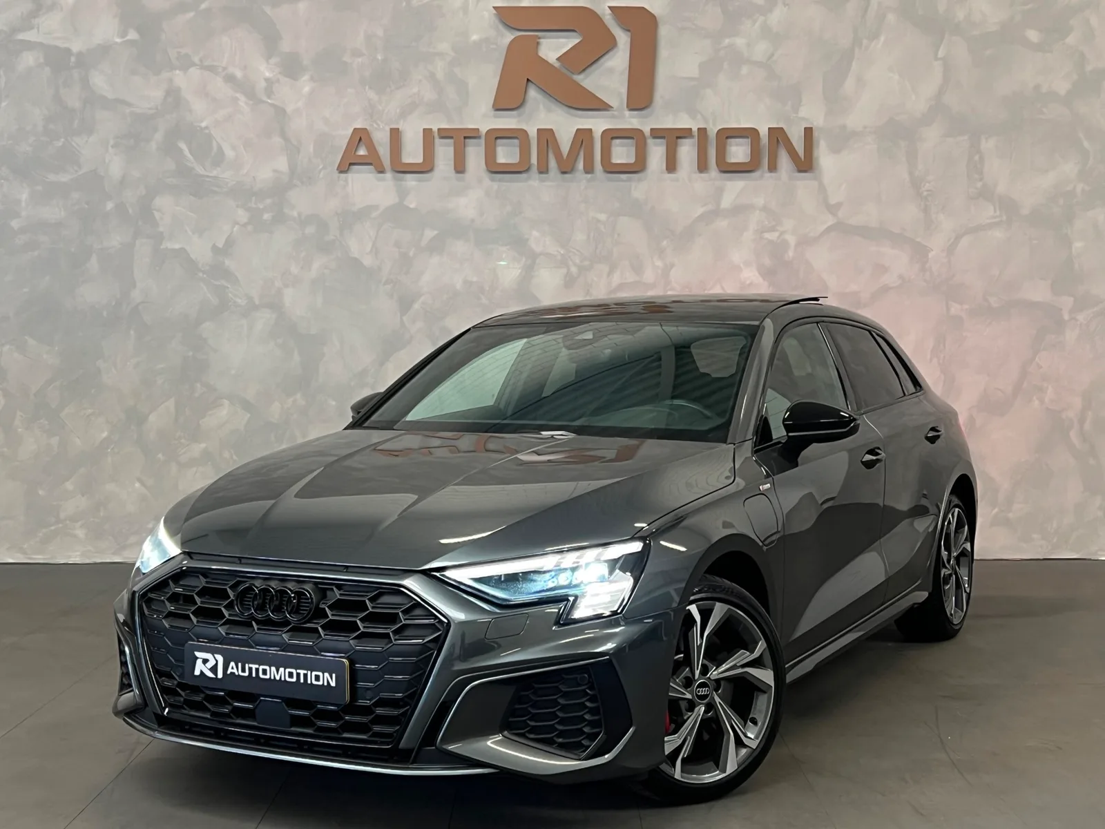 Audi A3 (2023) — foto 1