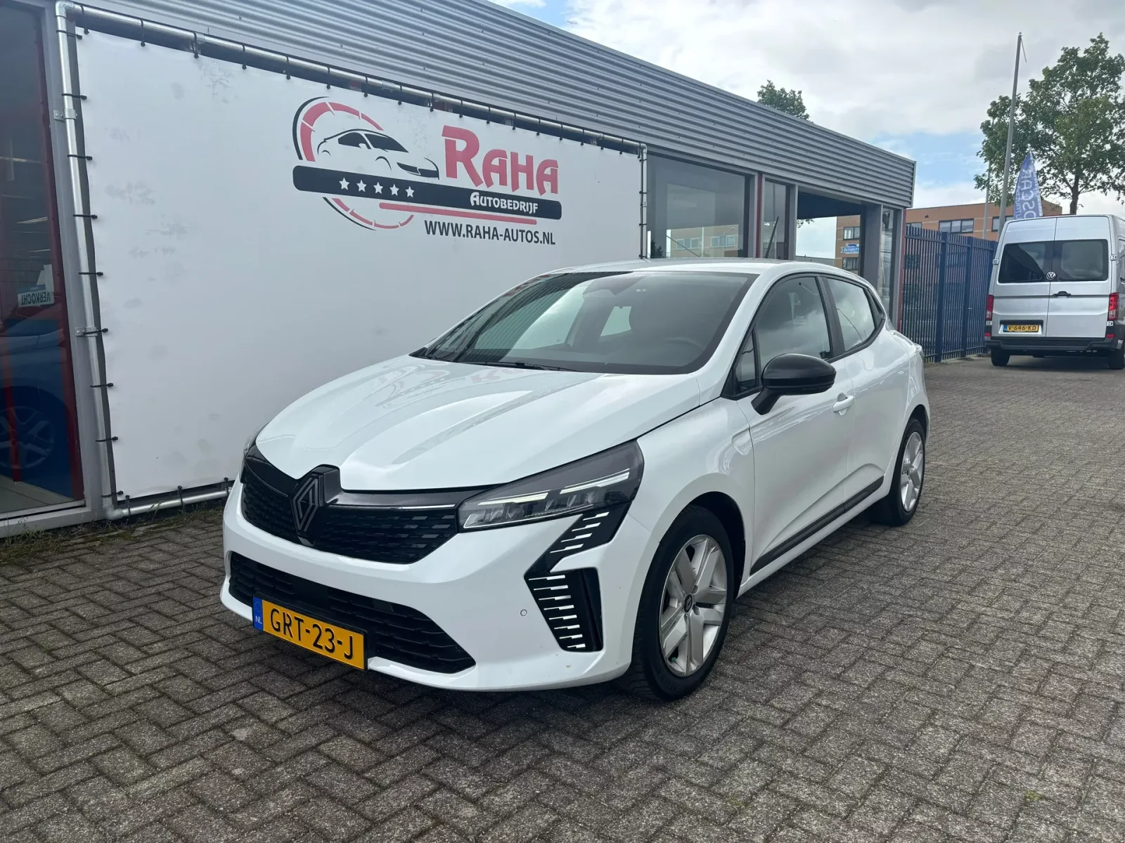 Renault Clio (2024) — foto 1