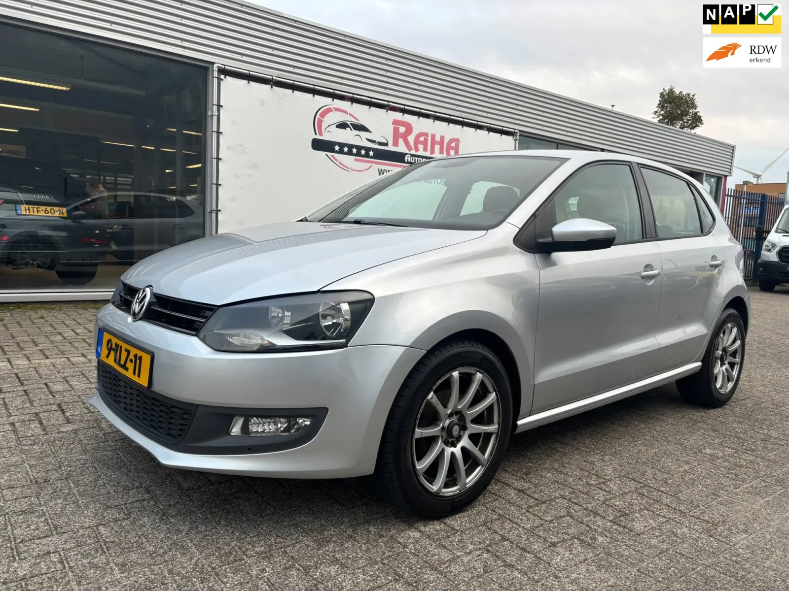 Volkswagen Polo (2013) — foto 1