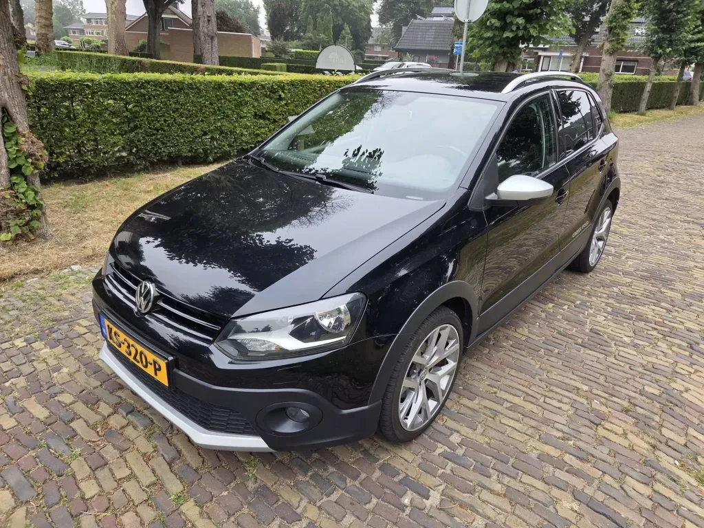 Volkswagen Polo (2014) — foto 1