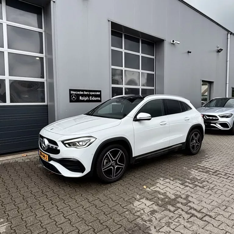 Mercedes-Benz GLA-Klasse (2020) — foto 1