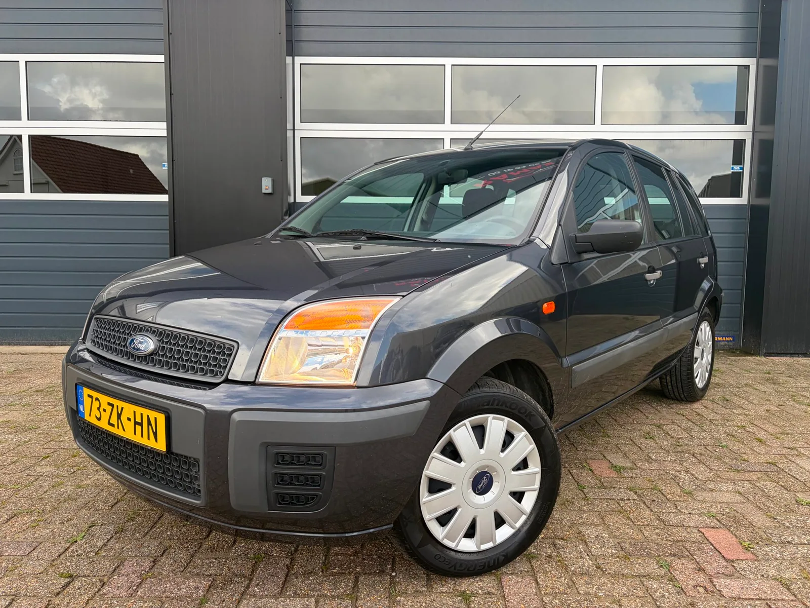 Ford Fusion (2008) — foto 1