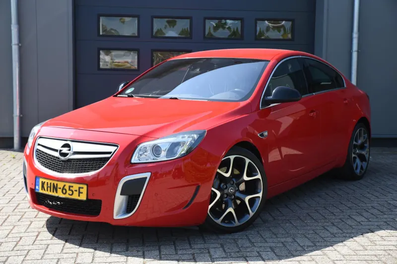Opel Insignia (2011)