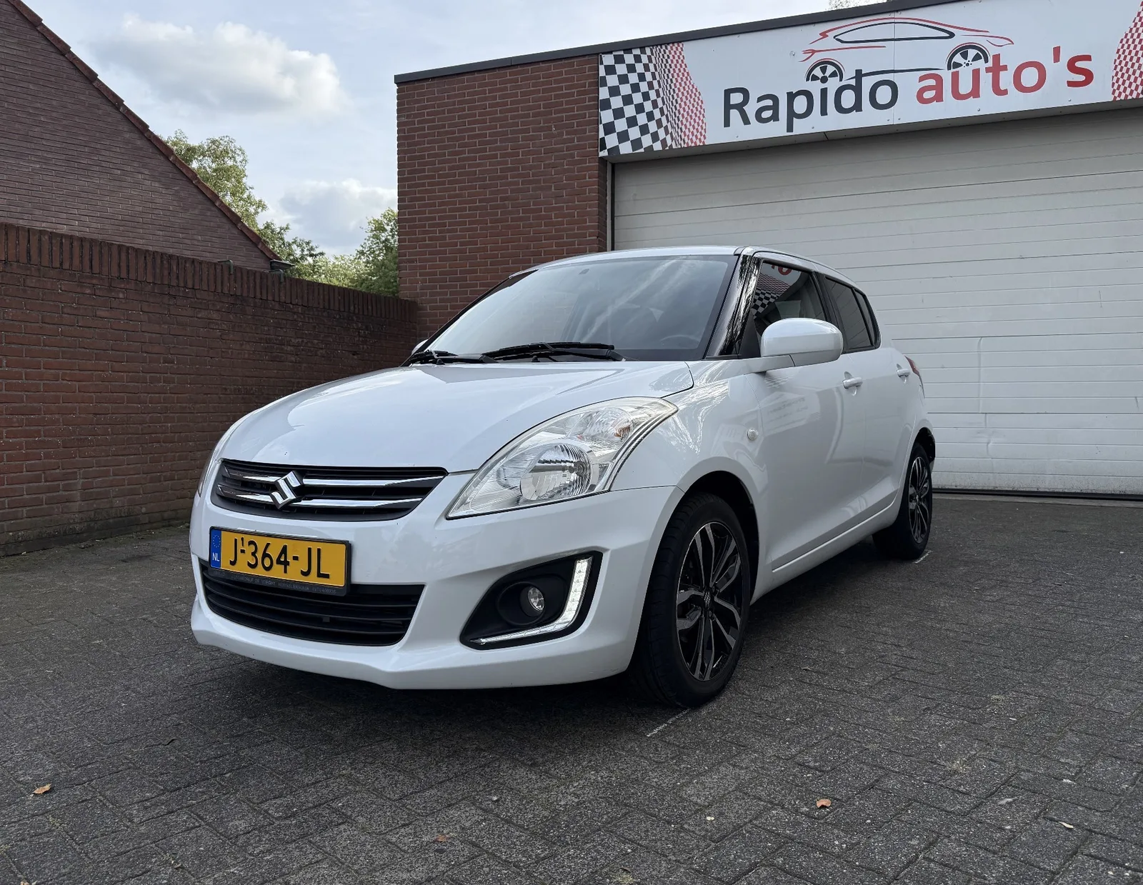 Suzuki Swift (2015) — foto 1