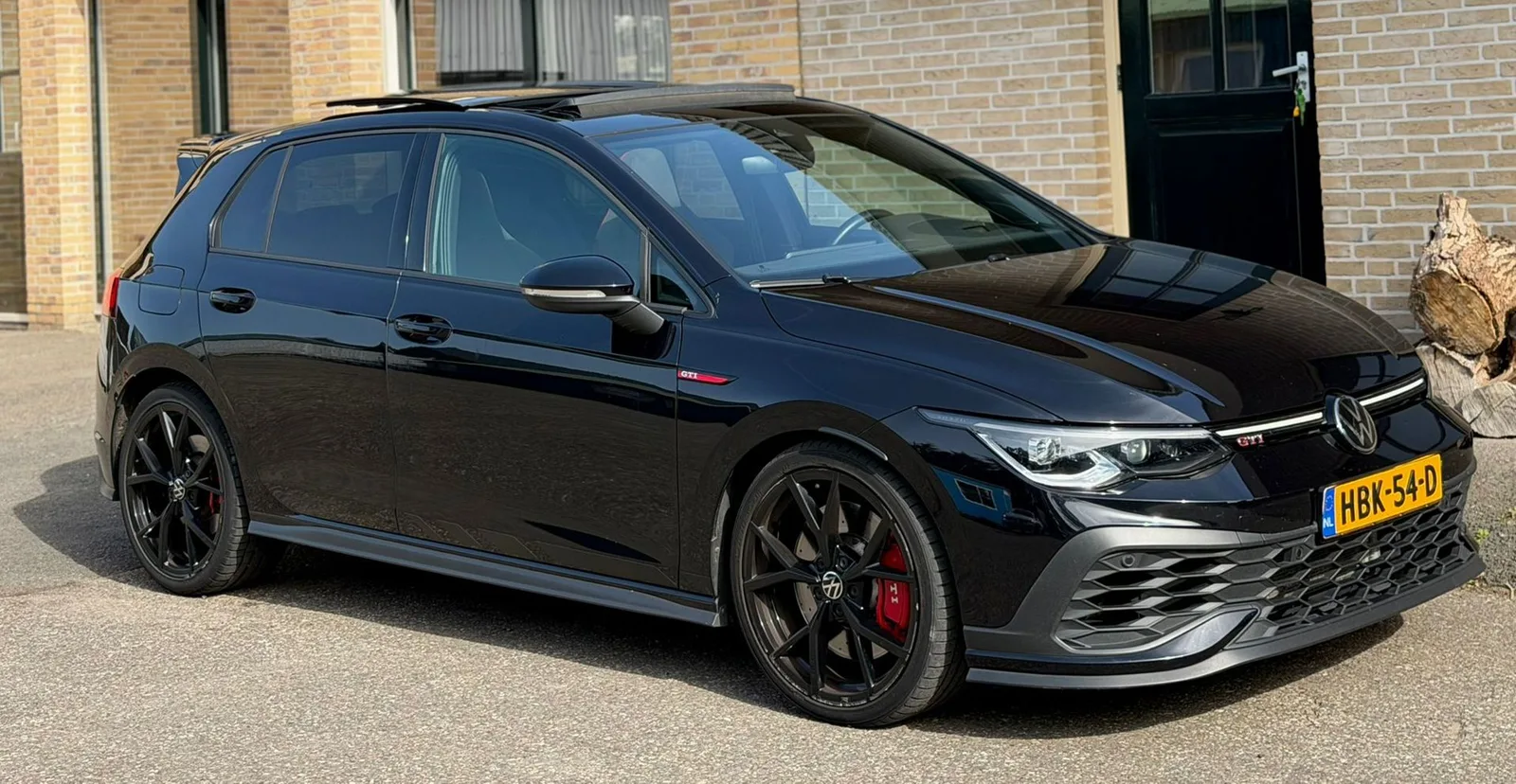 Volkswagen Golf (2022) — foto 1