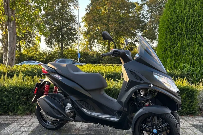 Piaggio MP3 300 HPE (2022)