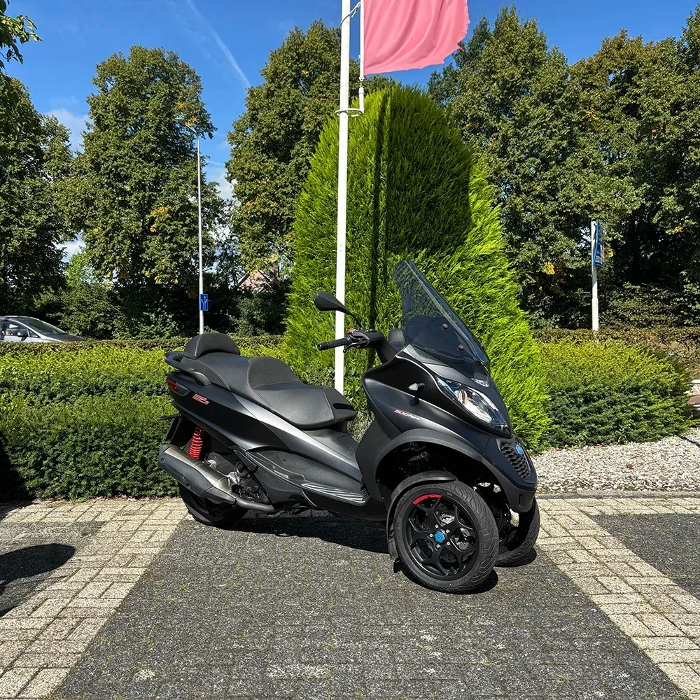 Piaggio MP3 500 (2021) — foto 1