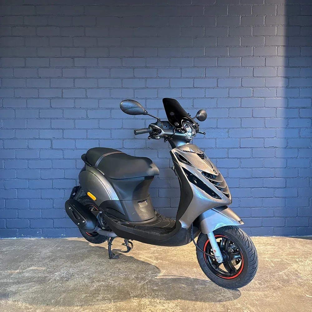 Piaggio ZIP SP (2024) — foto 1