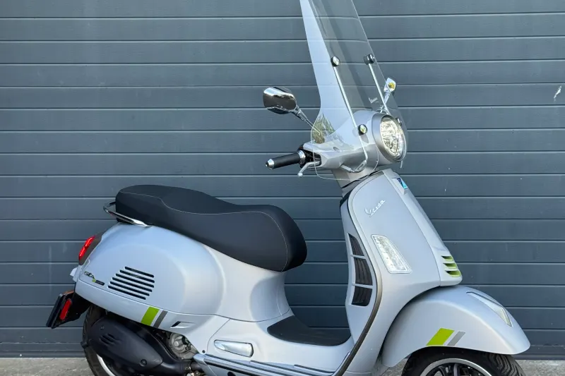Vespa GTS 300 Super (2026)
