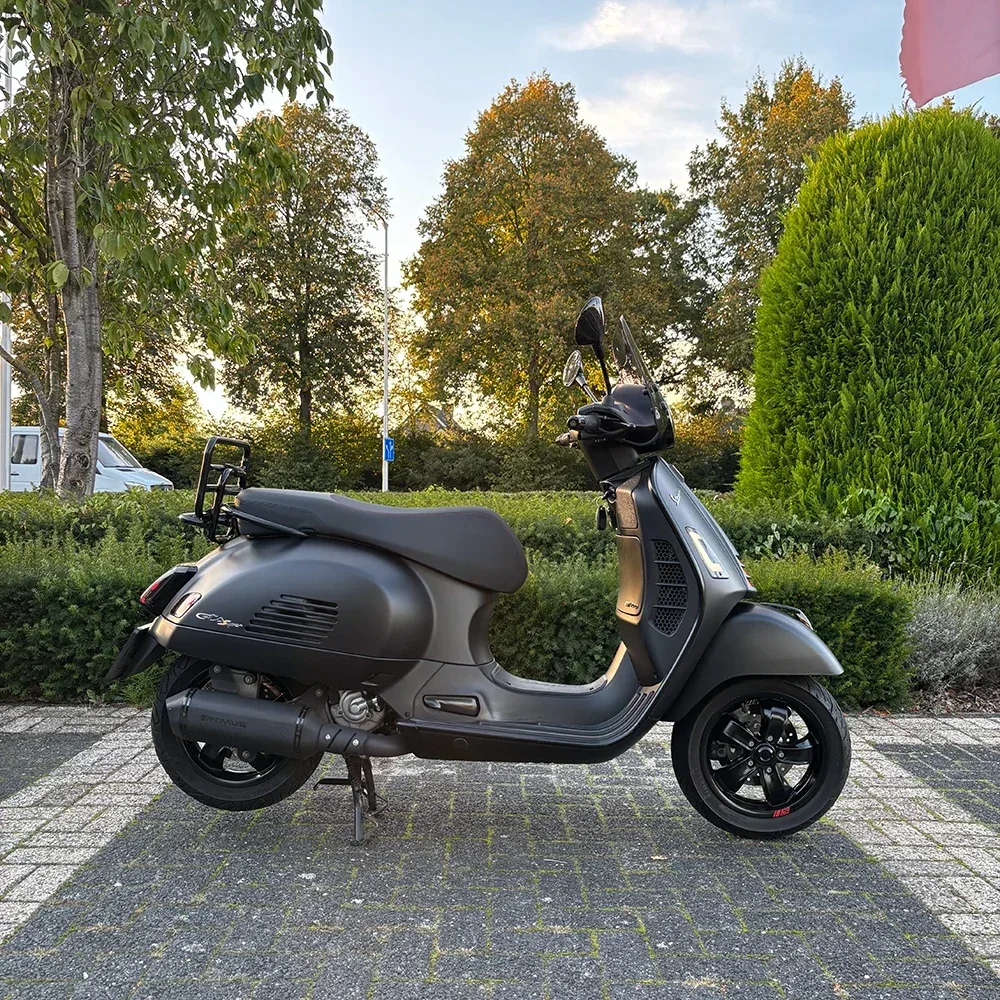 Vespa GTS 310 (2021) — foto 1