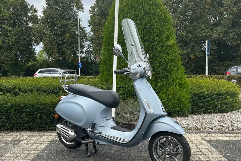 Vespa Primavera (2021)