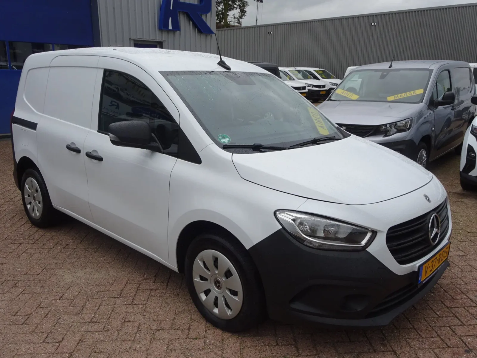 Mercedes-Benz Citan (2022) — foto 1