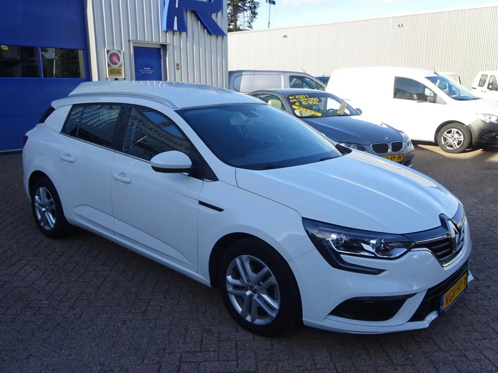 Renault Mégane (2020) — foto 1