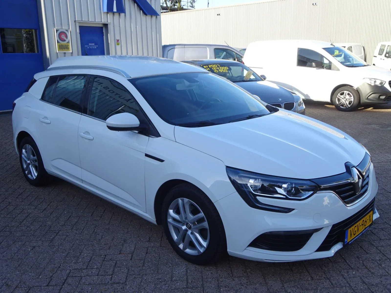 Renault Mégane (2020) — foto 1