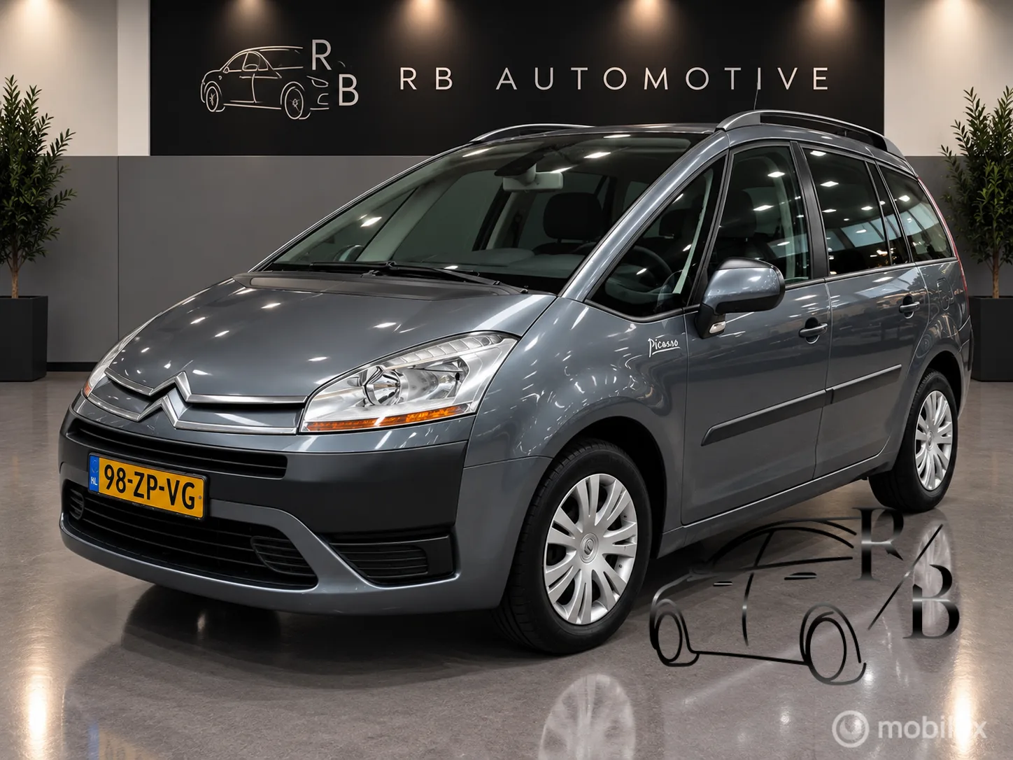 Citroën Grand C4 Picasso (2008) — foto 1