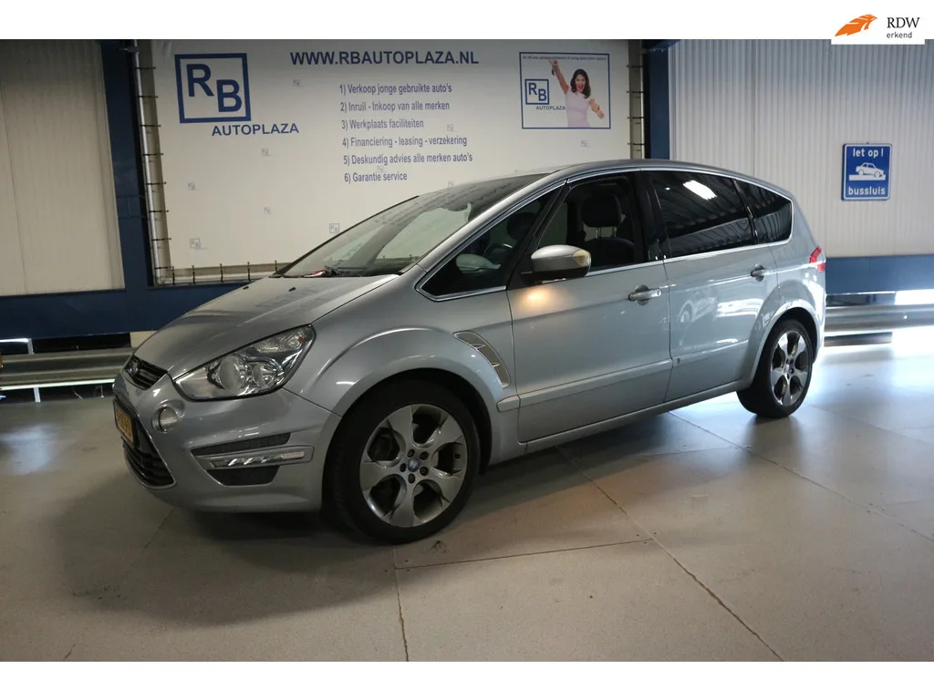 Ford S-Max (2010) — foto 1
