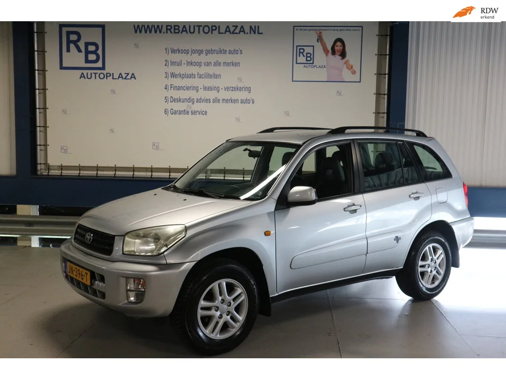 Toyota RAV4 (2003) — foto 1