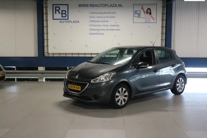 Peugeot 208 (2014)